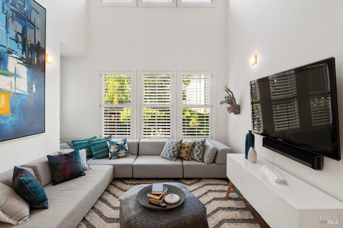 101 Windwalker Way Novato CA 94945