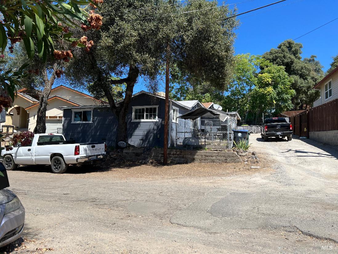 Clearlake CA, 13980 Manakee Avenue