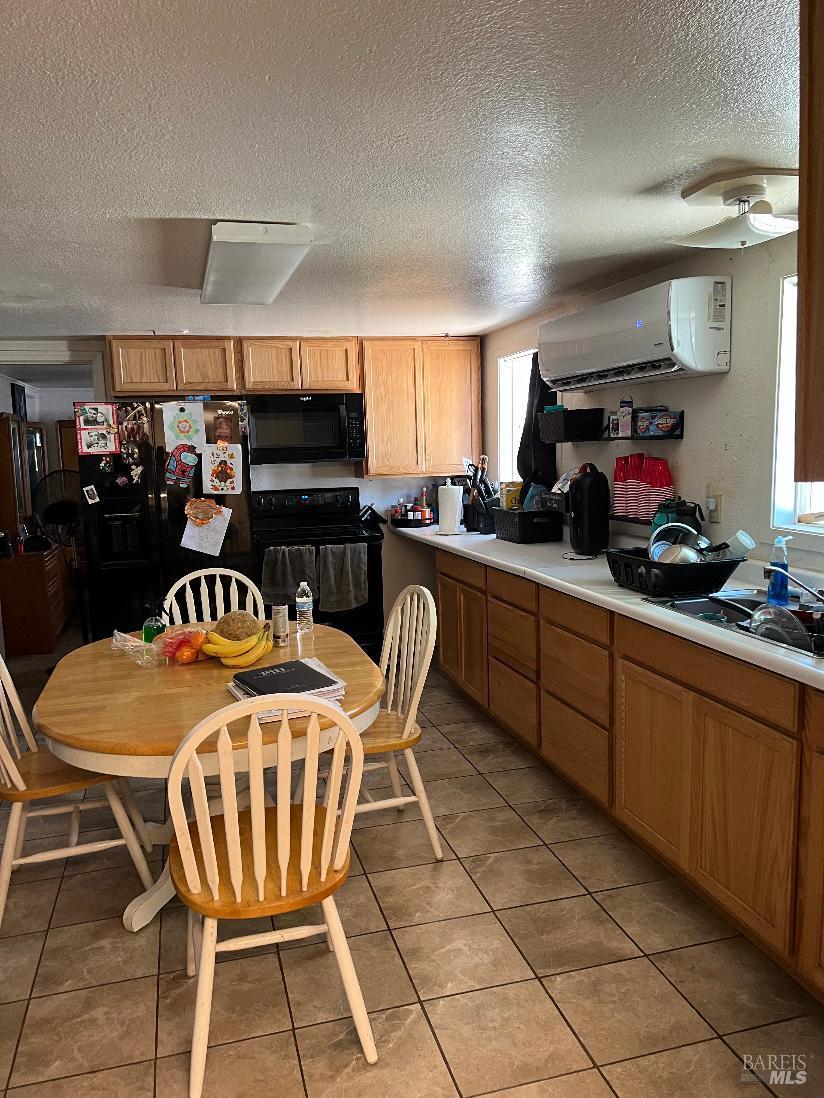 13980 Manakee Avenue Clearlake CA 95422
