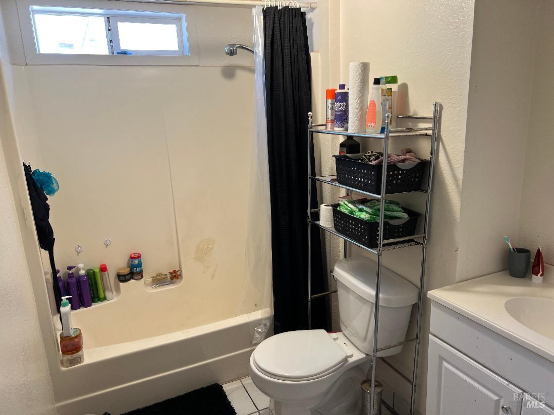 13980 Manakee Avenue Clearlake CA 95422