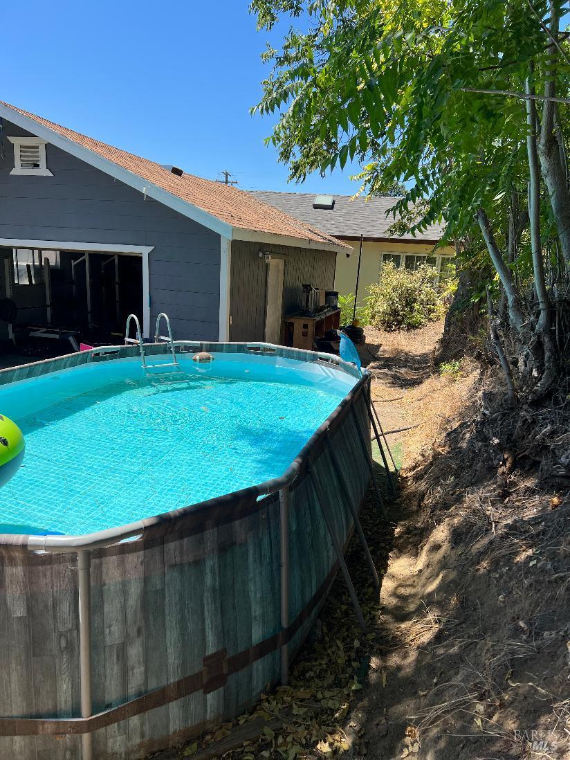 13980 Manakee Avenue Clearlake CA 95422