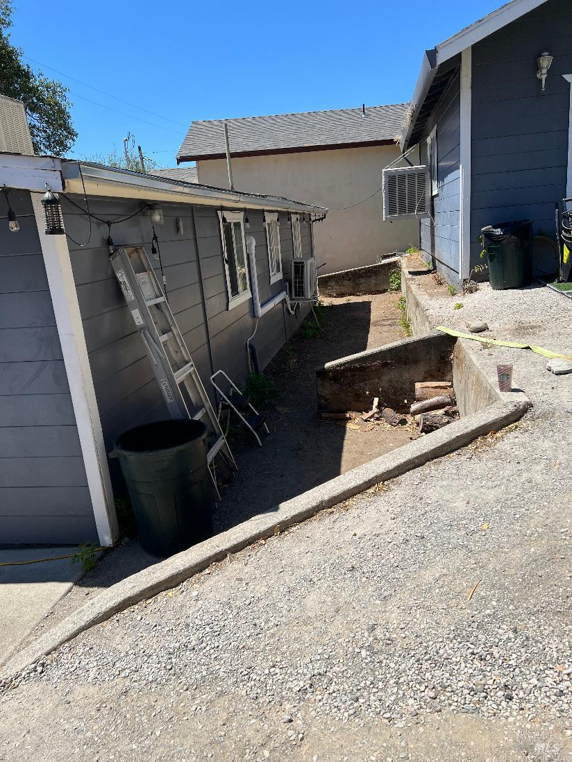 13980 Manakee Avenue Clearlake CA 95422