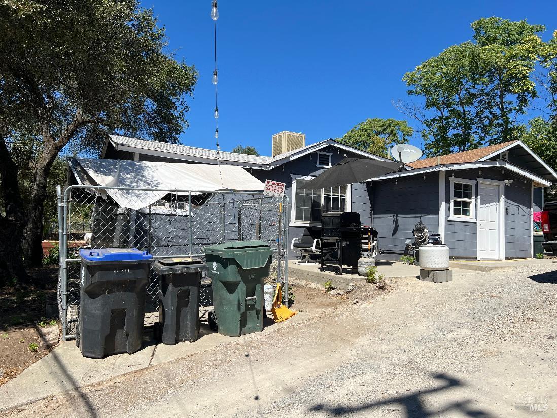 13980 Manakee Avenue Clearlake CA 95422