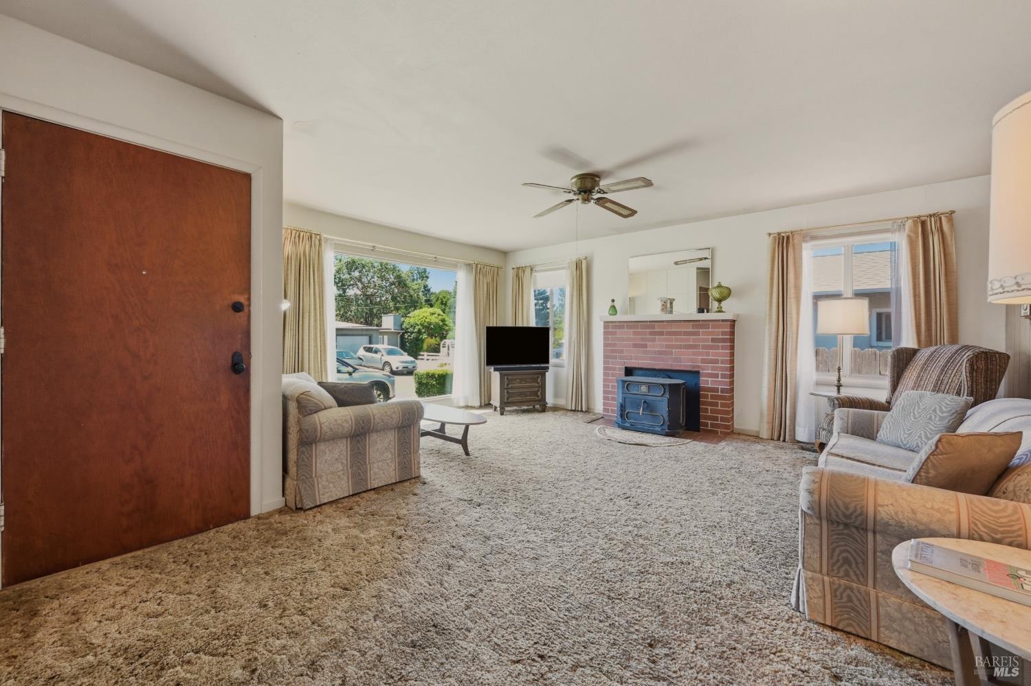 1624 Ora Drive Napa CA 94559