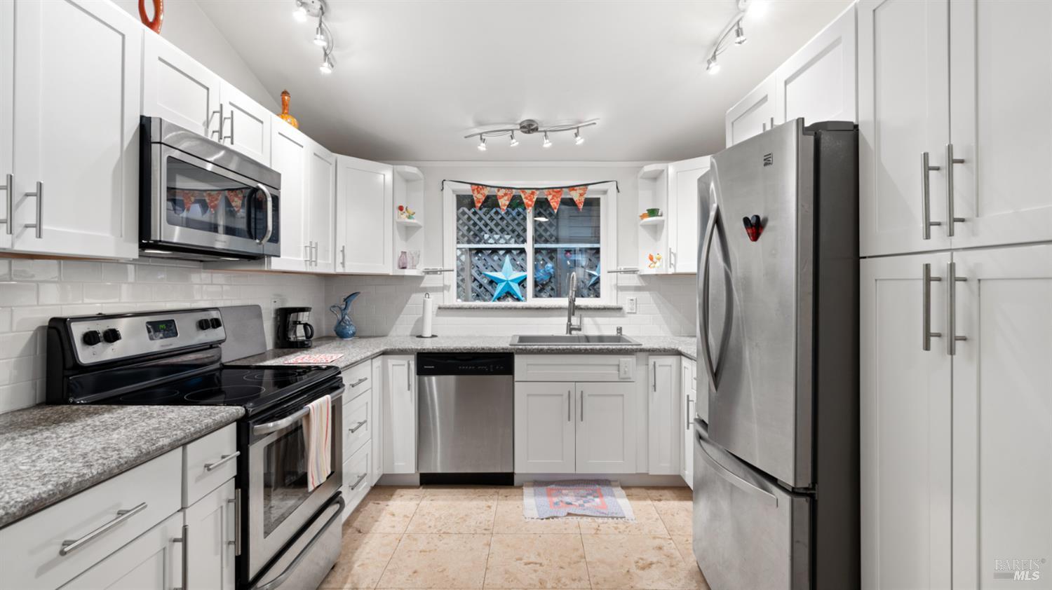 15246 Rio Nido Road Guerneville CA 95446