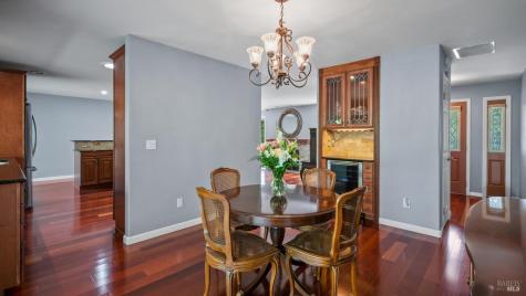 6463 Meadowridge Drive Santa Rosa CA 95409