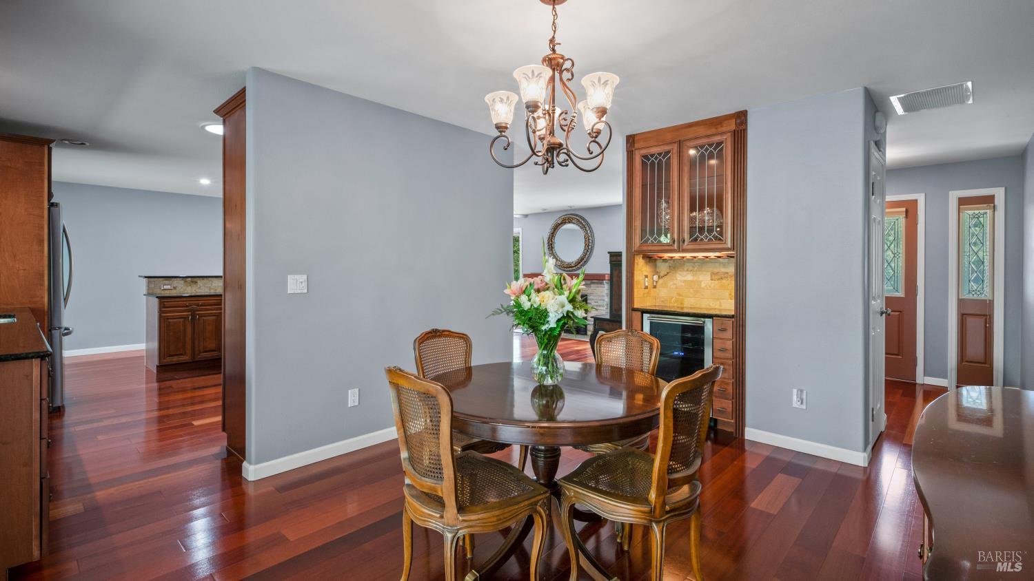 6463 Meadowridge Drive Santa Rosa CA 95409