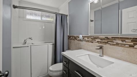 6463 Meadowridge Drive Santa Rosa CA 95409