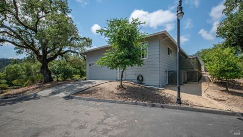 6463 Meadowridge Drive Santa Rosa CA 95409