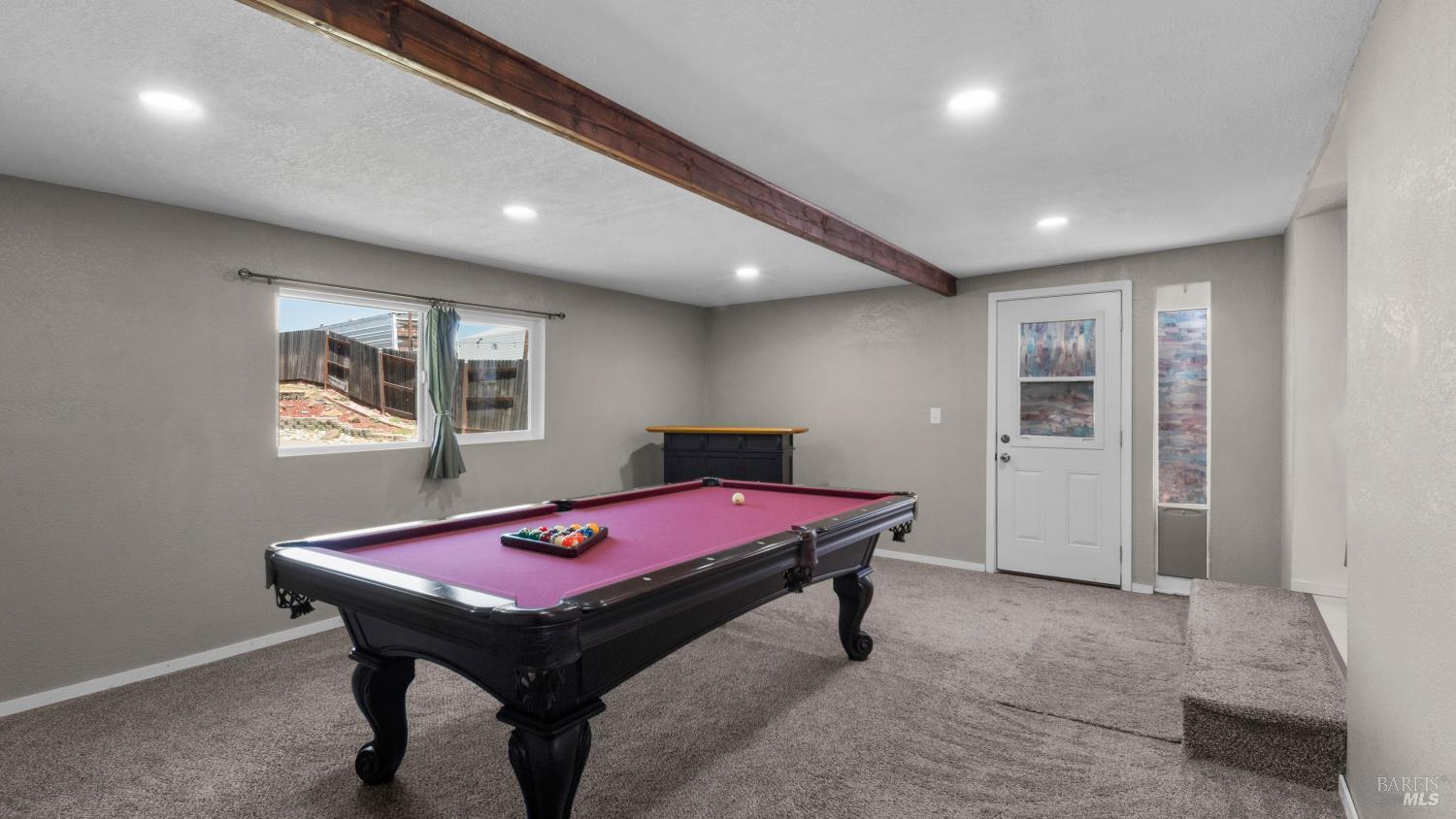 655 W Creekside Circle Dixon CA 95620