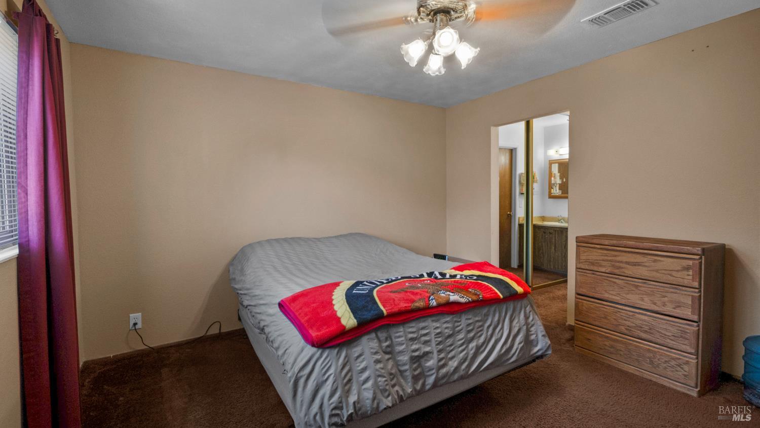 655 W Creekside Circle Dixon CA 95620
