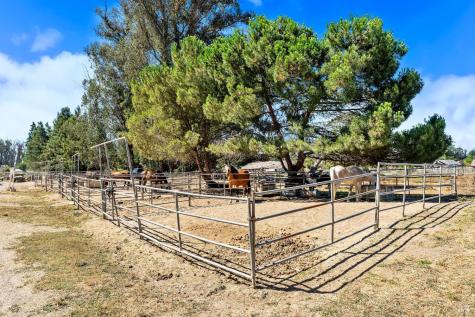 365 E Railroad Avenue Cotati CA 94931
