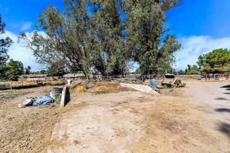 365 E Railroad Avenue Cotati CA 94931