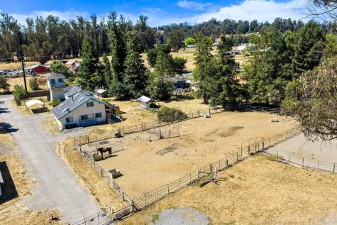 365 E Railroad Avenue Cotati CA 94931