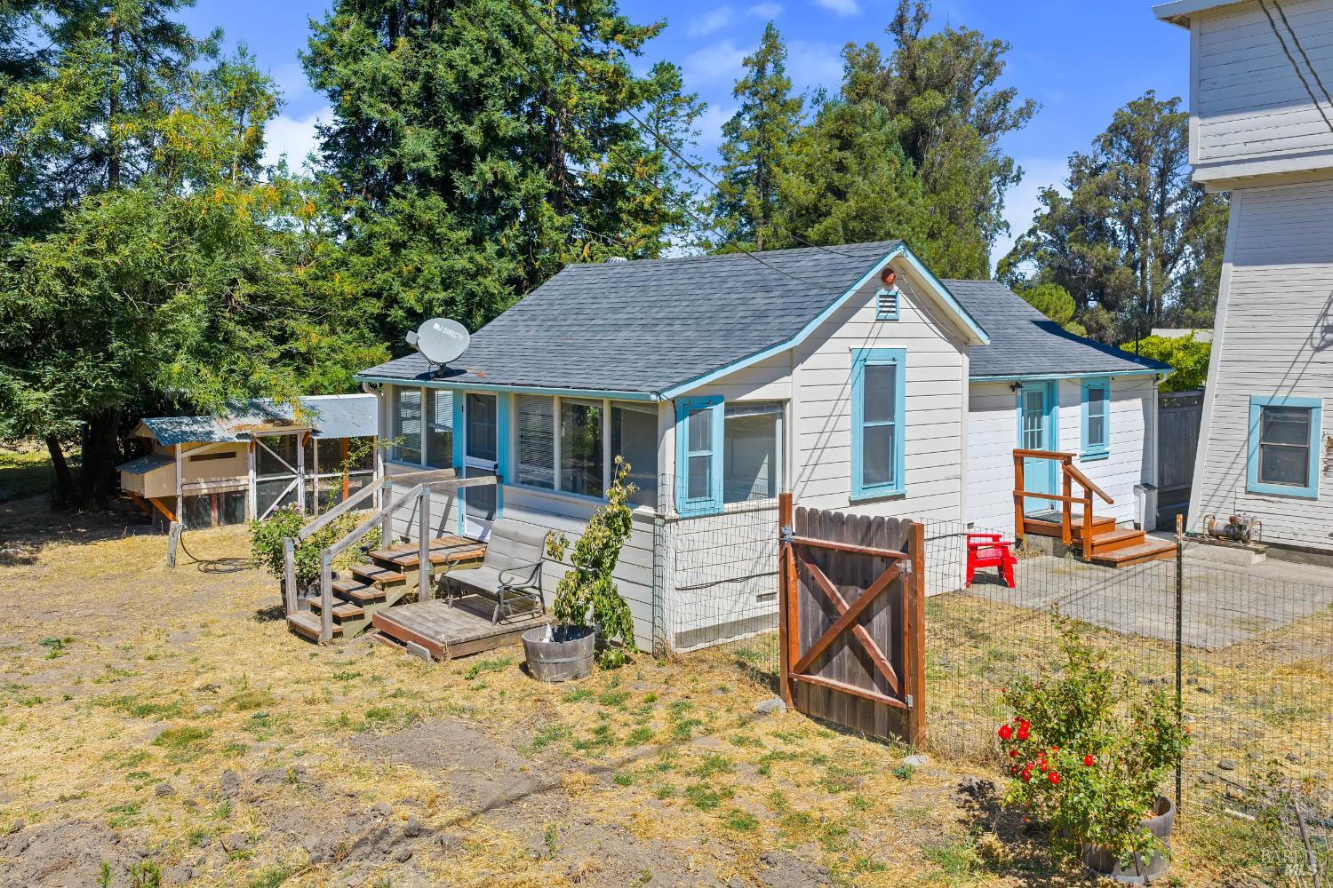 365 E Railroad Avenue Cotati CA 94931