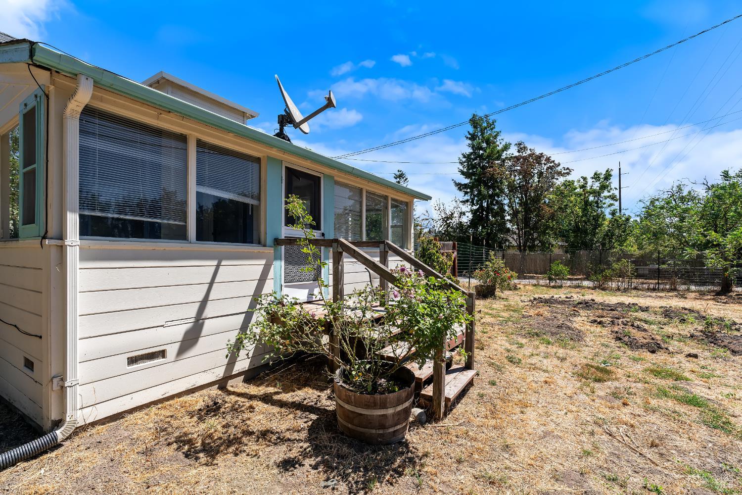 365 E Railroad Avenue Cotati CA 94931