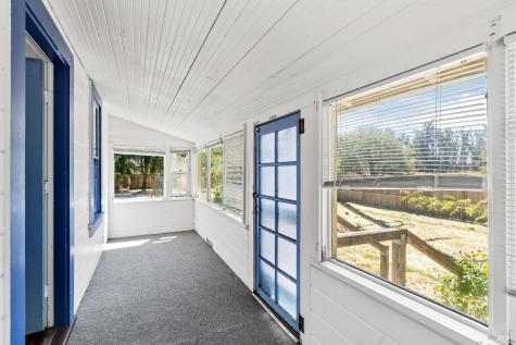 365 E Railroad Avenue Cotati CA 94931