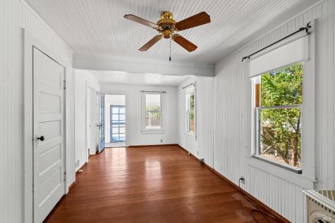 365 E Railroad Avenue Cotati CA 94931