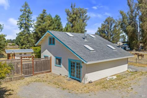 365 E Railroad Avenue Cotati CA 94931