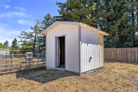 365 E Railroad Avenue Cotati CA 94931