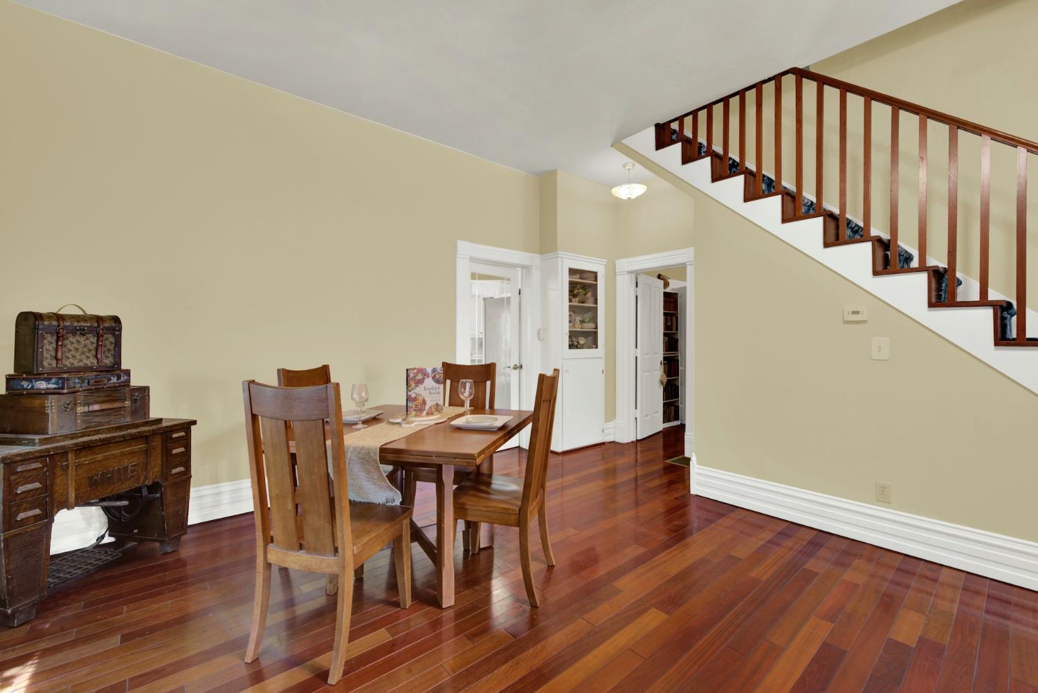 58 2nd Woodland CA 95695