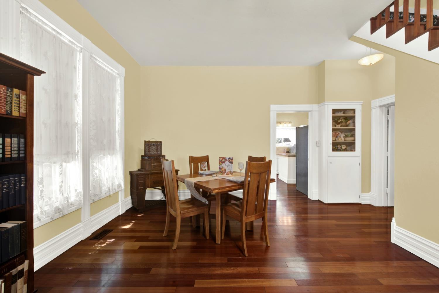 58 2nd Woodland CA 95695