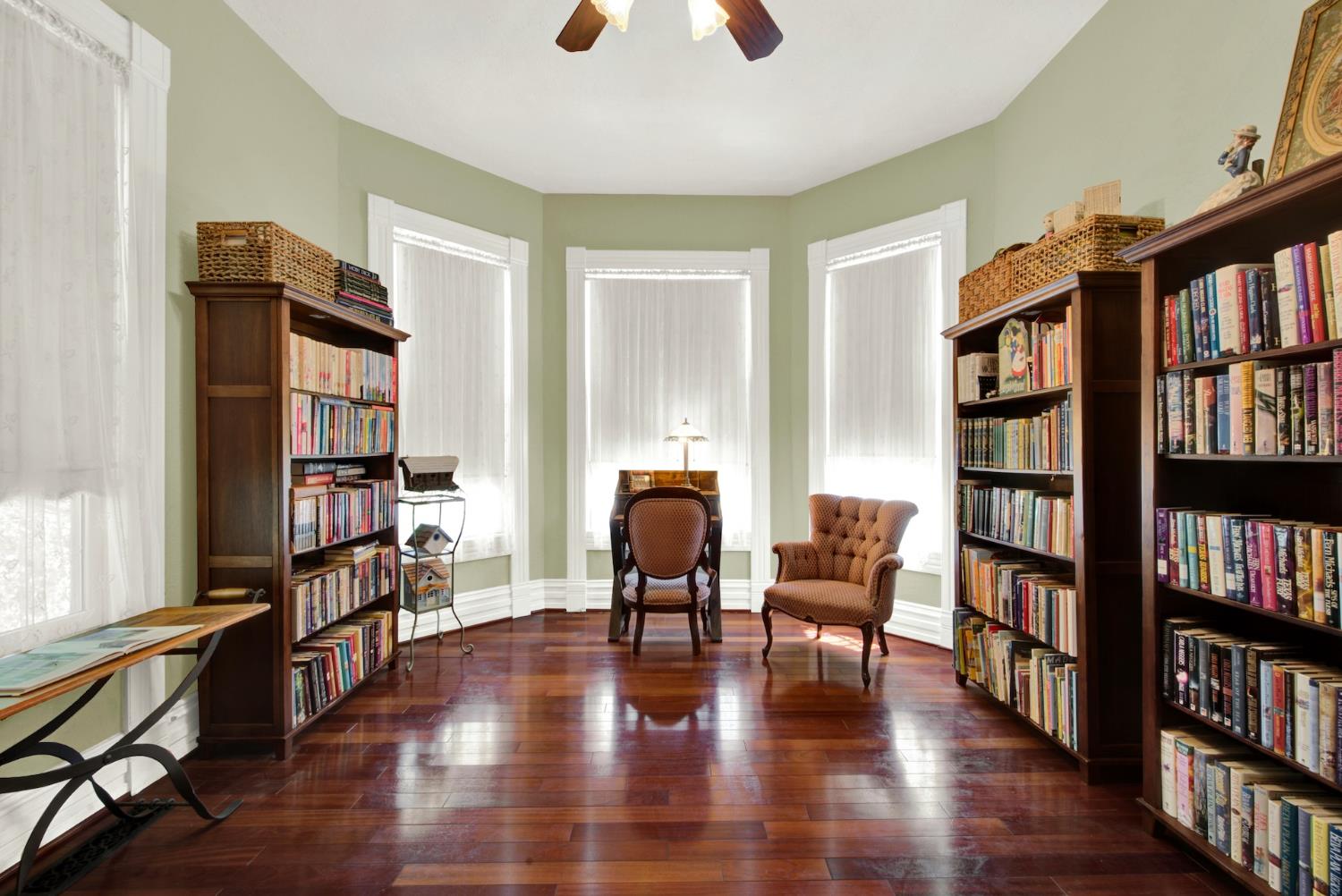 58 2nd Woodland CA 95695