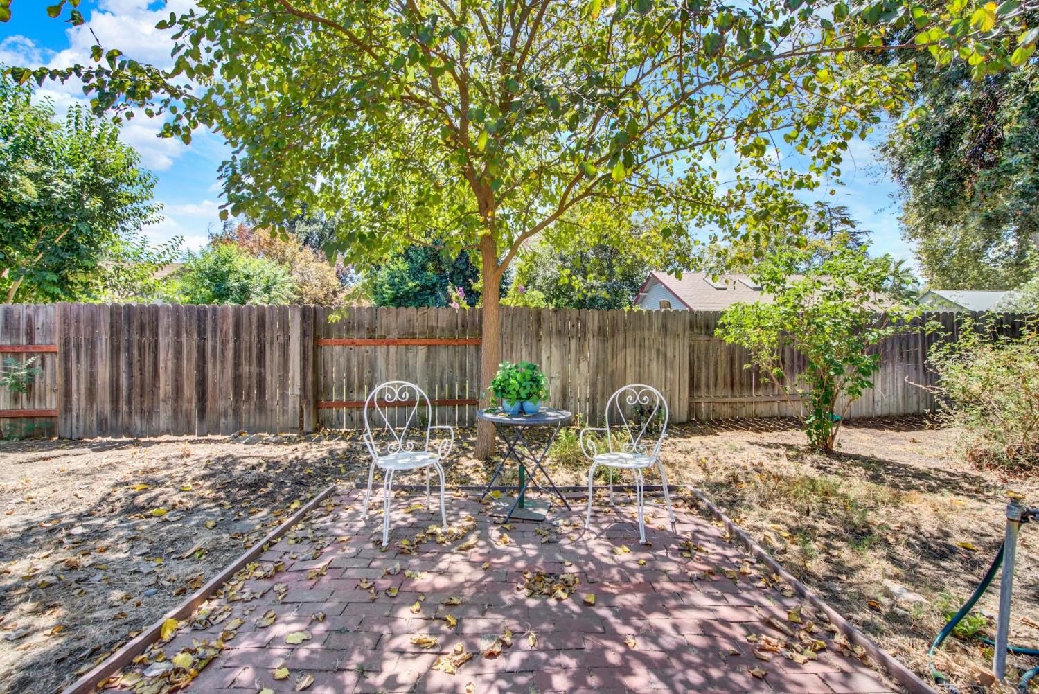 58 2nd Woodland CA 95695