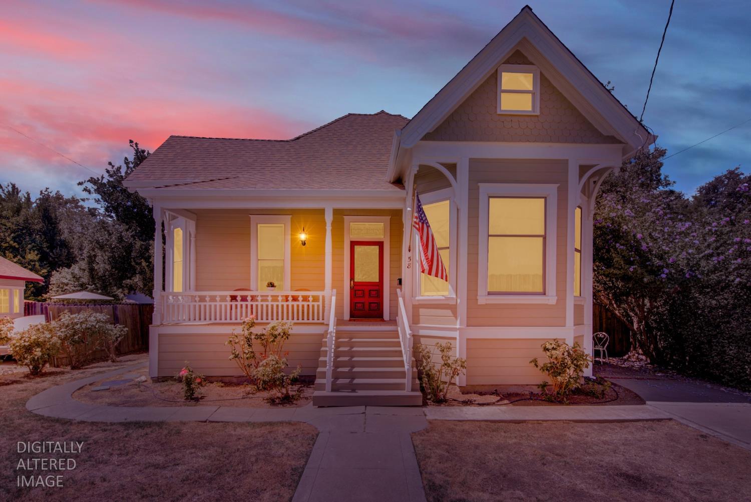58 2nd Woodland CA 95695