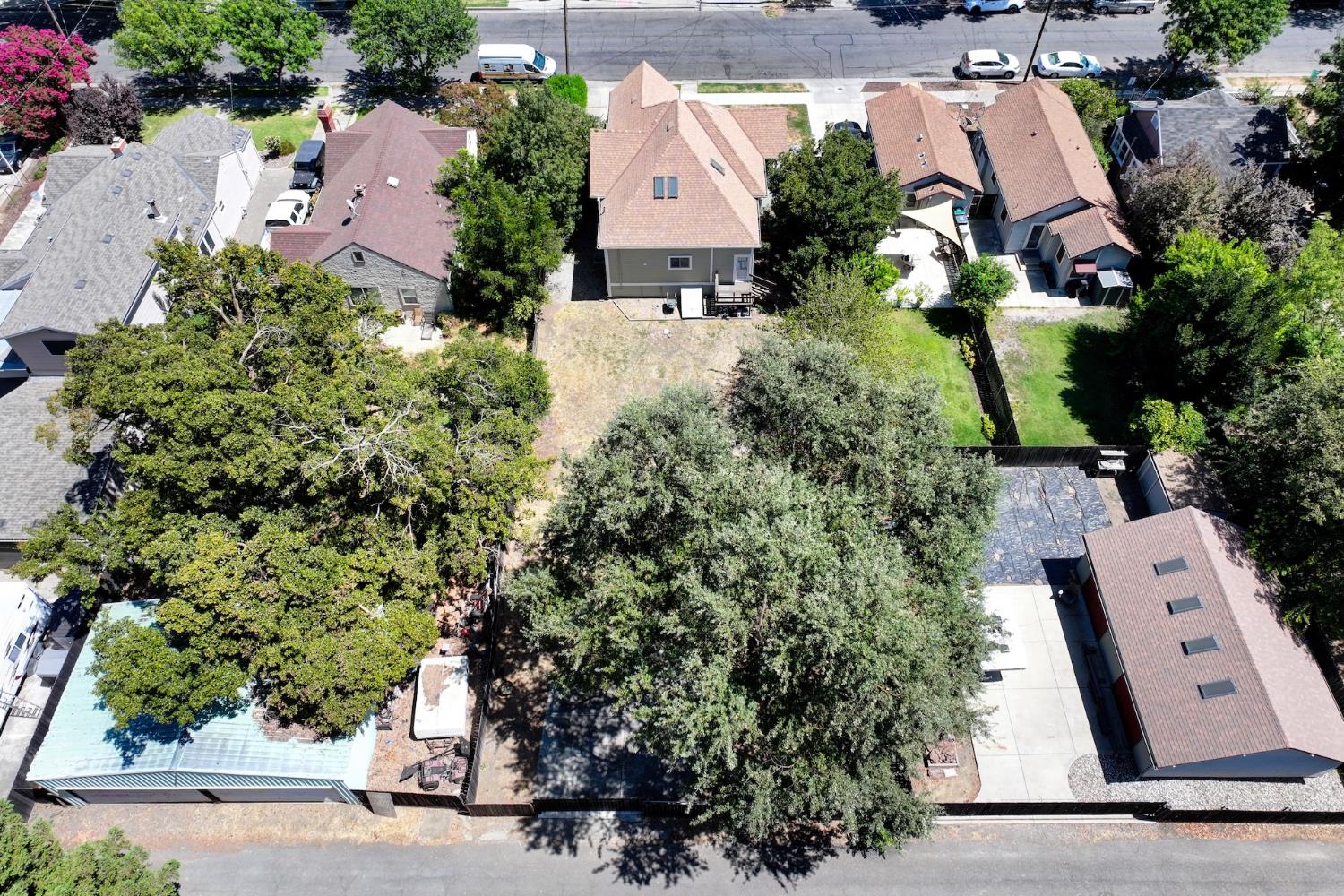58 2nd Woodland CA 95695