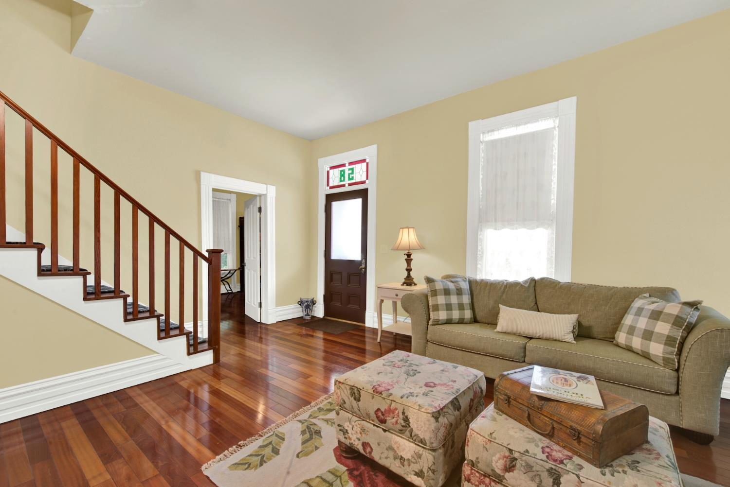 58 2nd Woodland CA 95695