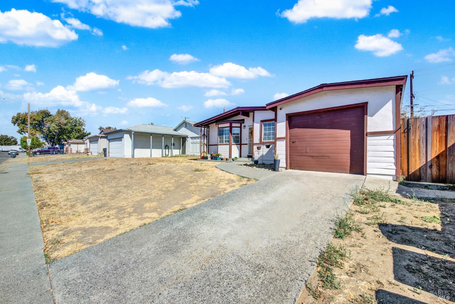 1112 Mckinley Street Fairfield CA 94533