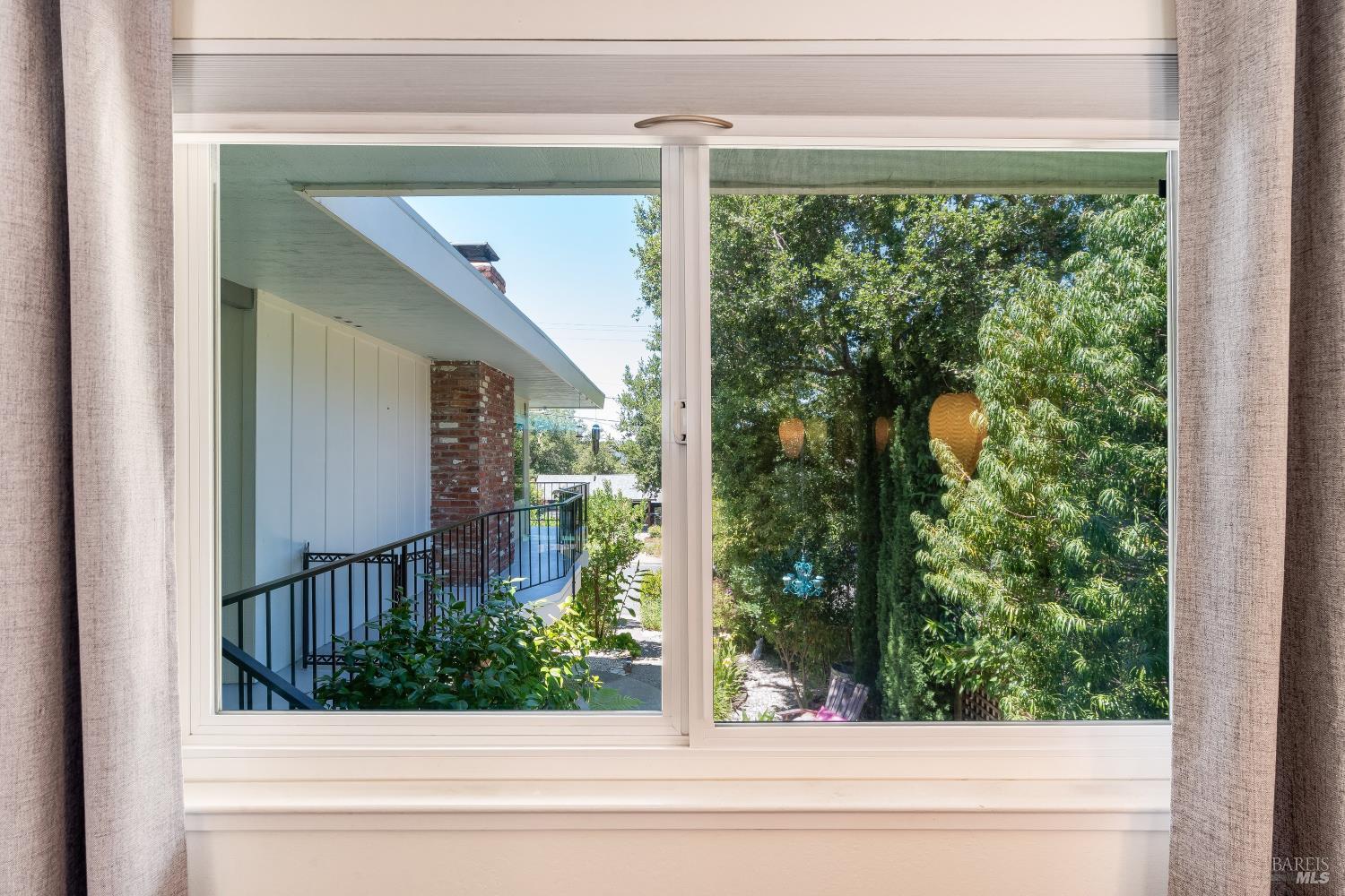 1664 Meek Avenue Napa CA 94559