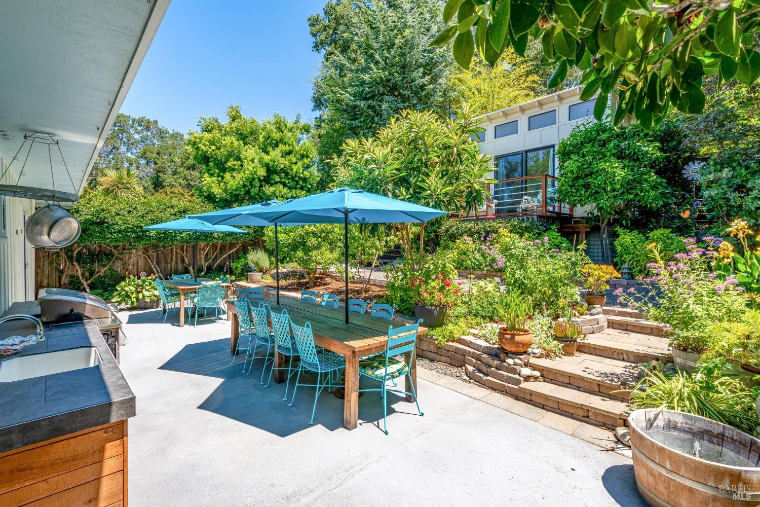 1664 Meek Avenue Napa CA 94559