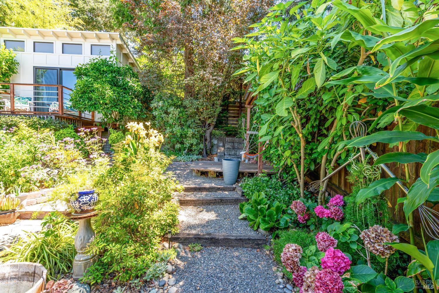 1664 Meek Avenue Napa CA 94559