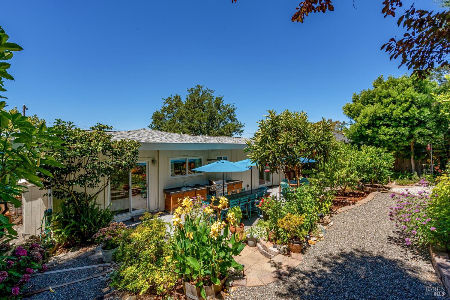 1664 Meek Avenue Napa CA 94559