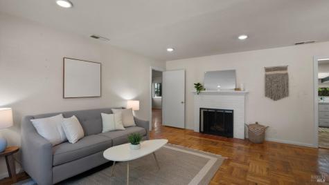 2820 Village Side Drive Santa Rosa CA 95405