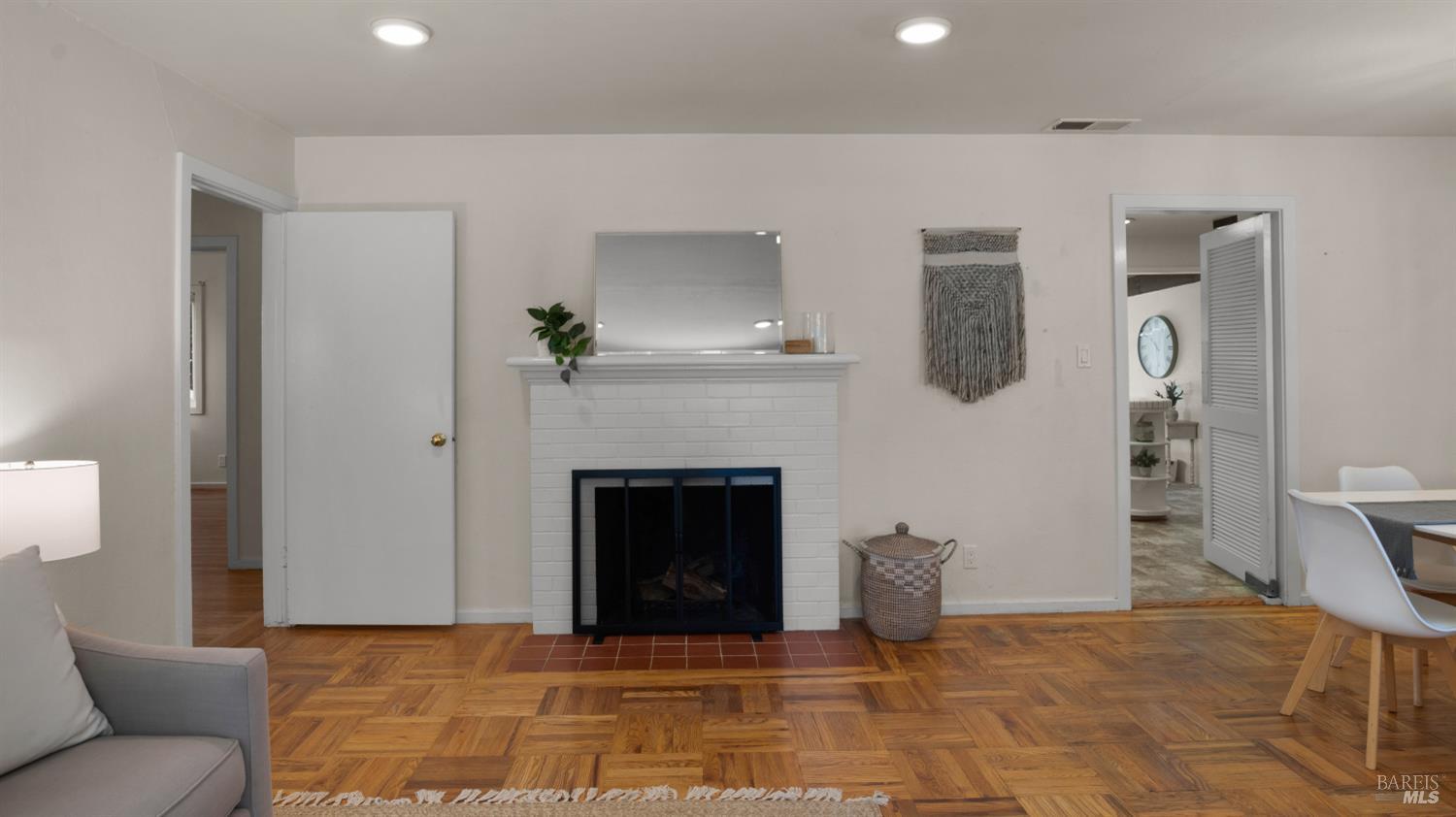 2820 Village Side Drive Santa Rosa CA 95405