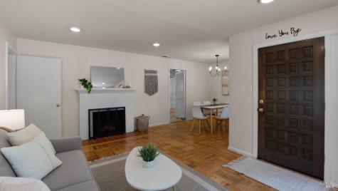 2820 Village Side Drive Santa Rosa CA 95405