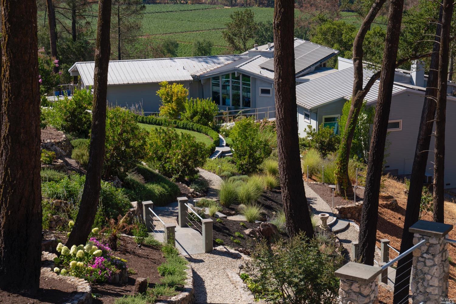 9 Bournemouth Road St. Helena CA 94574