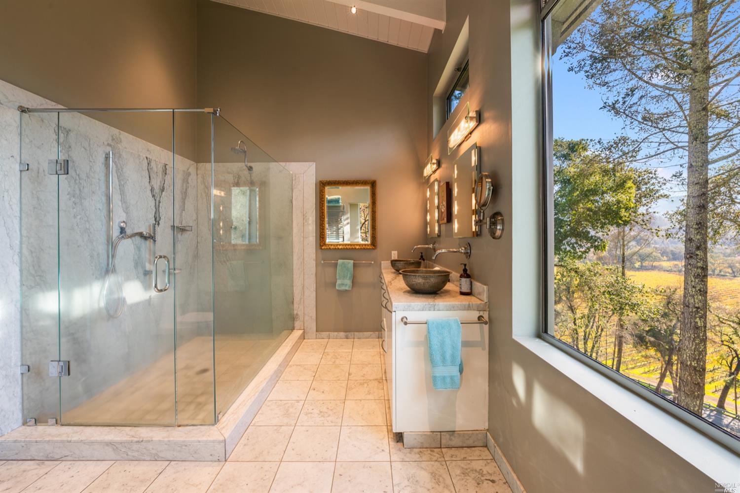 9 Bournemouth Road St. Helena CA 94574