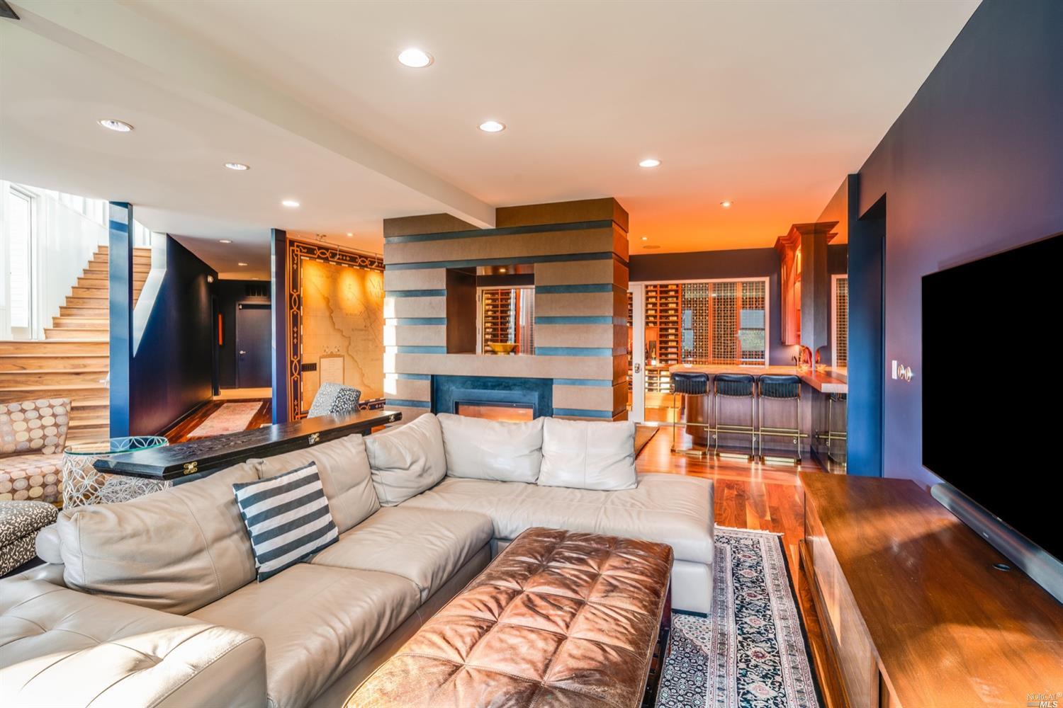 9 Bournemouth Road St. Helena CA 94574