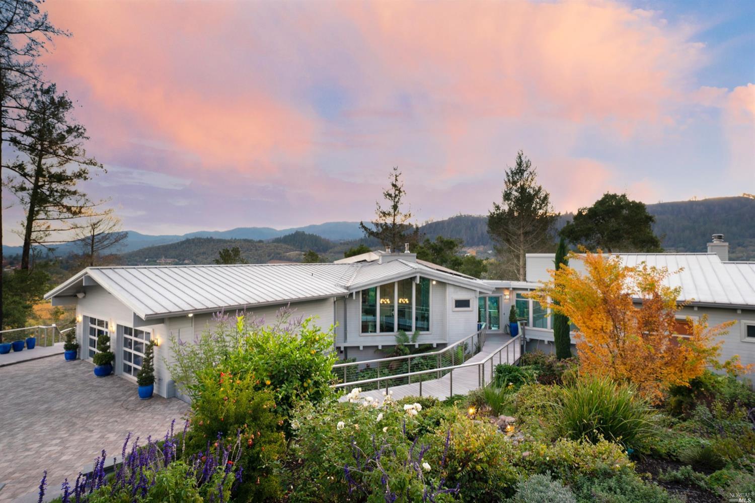 9 Bournemouth Road St. Helena CA 94574