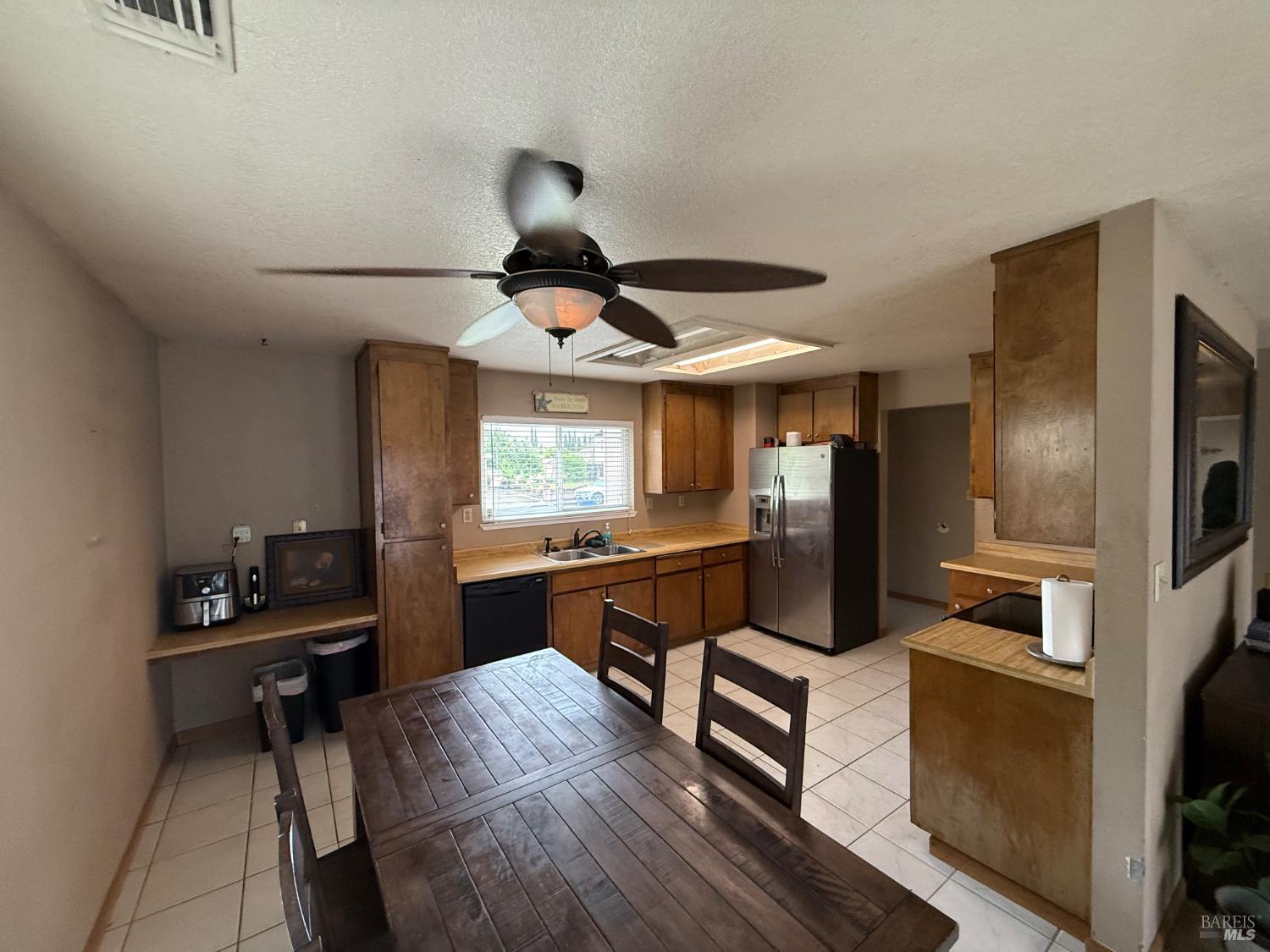 521 Thomas Circle Suisun City CA 94585