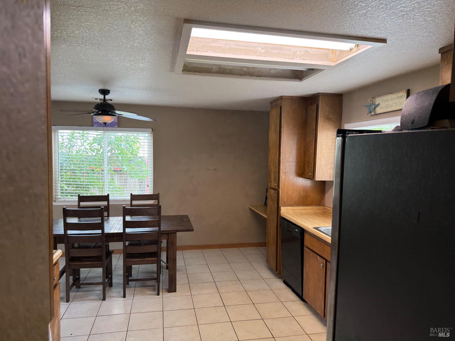 521 Thomas Circle Suisun City CA 94585