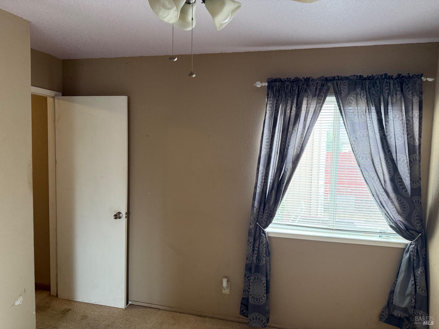521 Thomas Circle Suisun City CA 94585