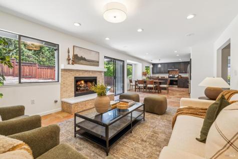 212 San Ramon Way Novato CA 94945