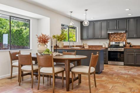 212 San Ramon Way Novato CA 94945