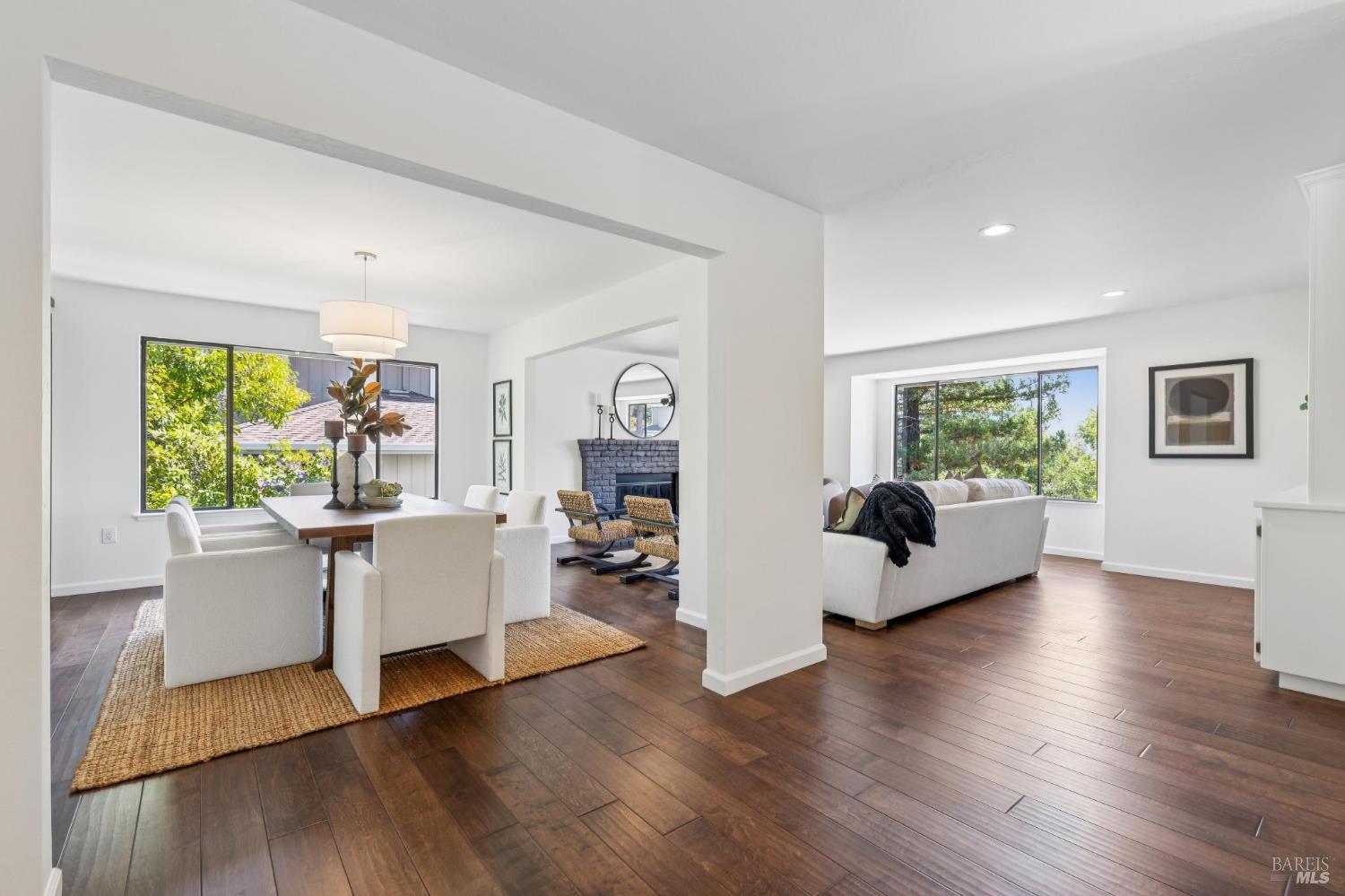 212 San Ramon Way Novato CA 94945