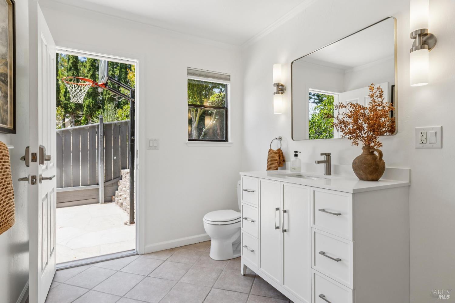 212 San Ramon Way Novato CA 94945